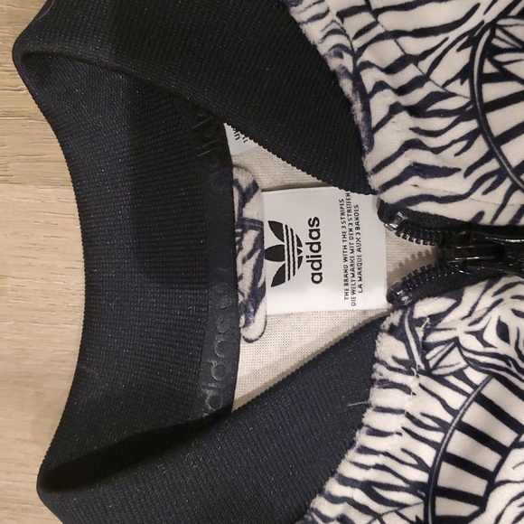 Girls' Adidas Zebra Print Jogger Zip-up Jacket. Size youth medium. - Picture 2 of 9